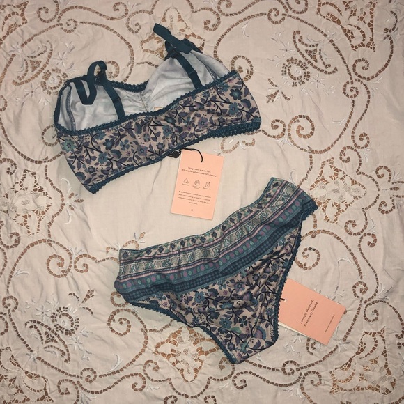 NEW Spell Dahlia Bralette and Bloomers SET - Picture 13 of 15